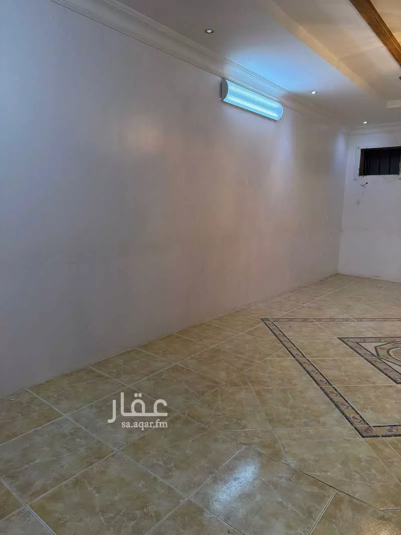 5 bedroom villa in Al Uraija Al Gharbiyah, Riyadh