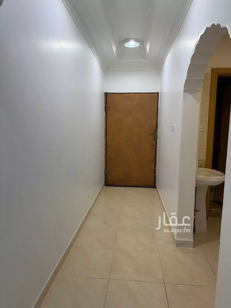 5 bedroom villa in Al Uraija Al Gharbiyah, Riyadh 6