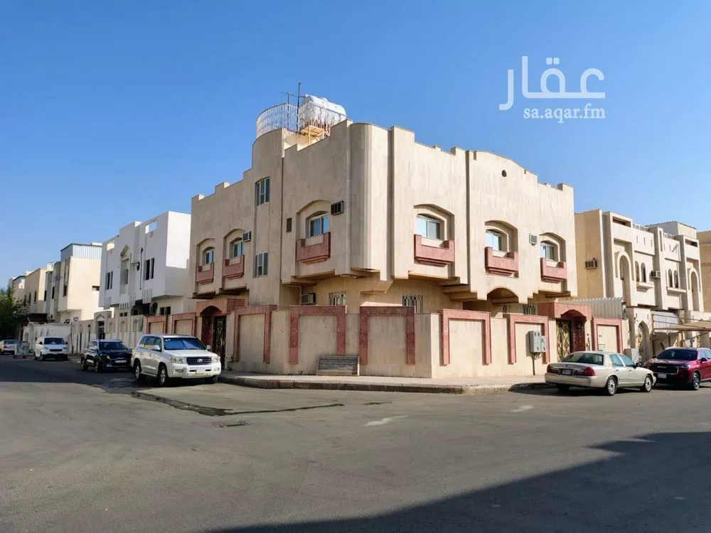 391 sqm building in Al Qaswa