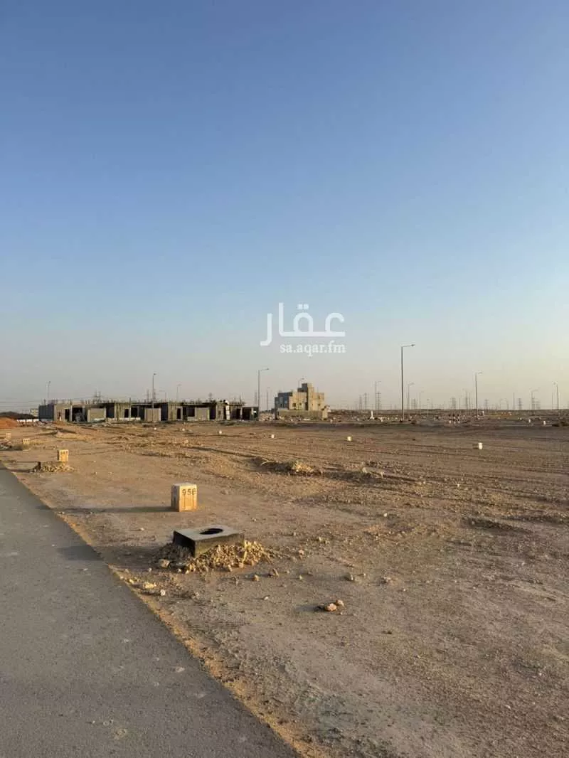 270 sqm land in Ash Sharq 3