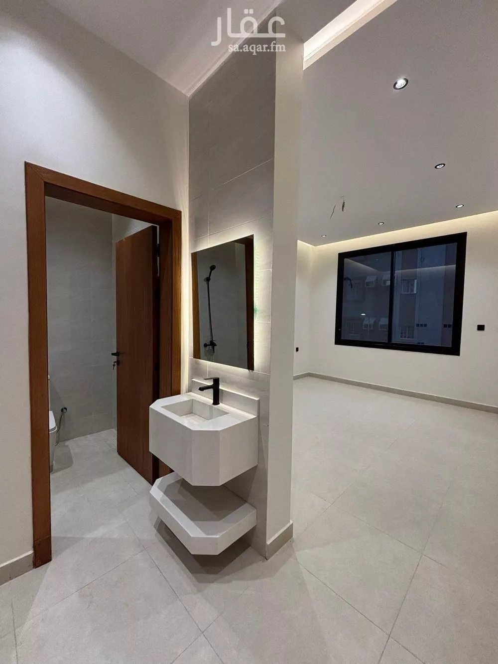 شقة 4 غرف في الصفا 5