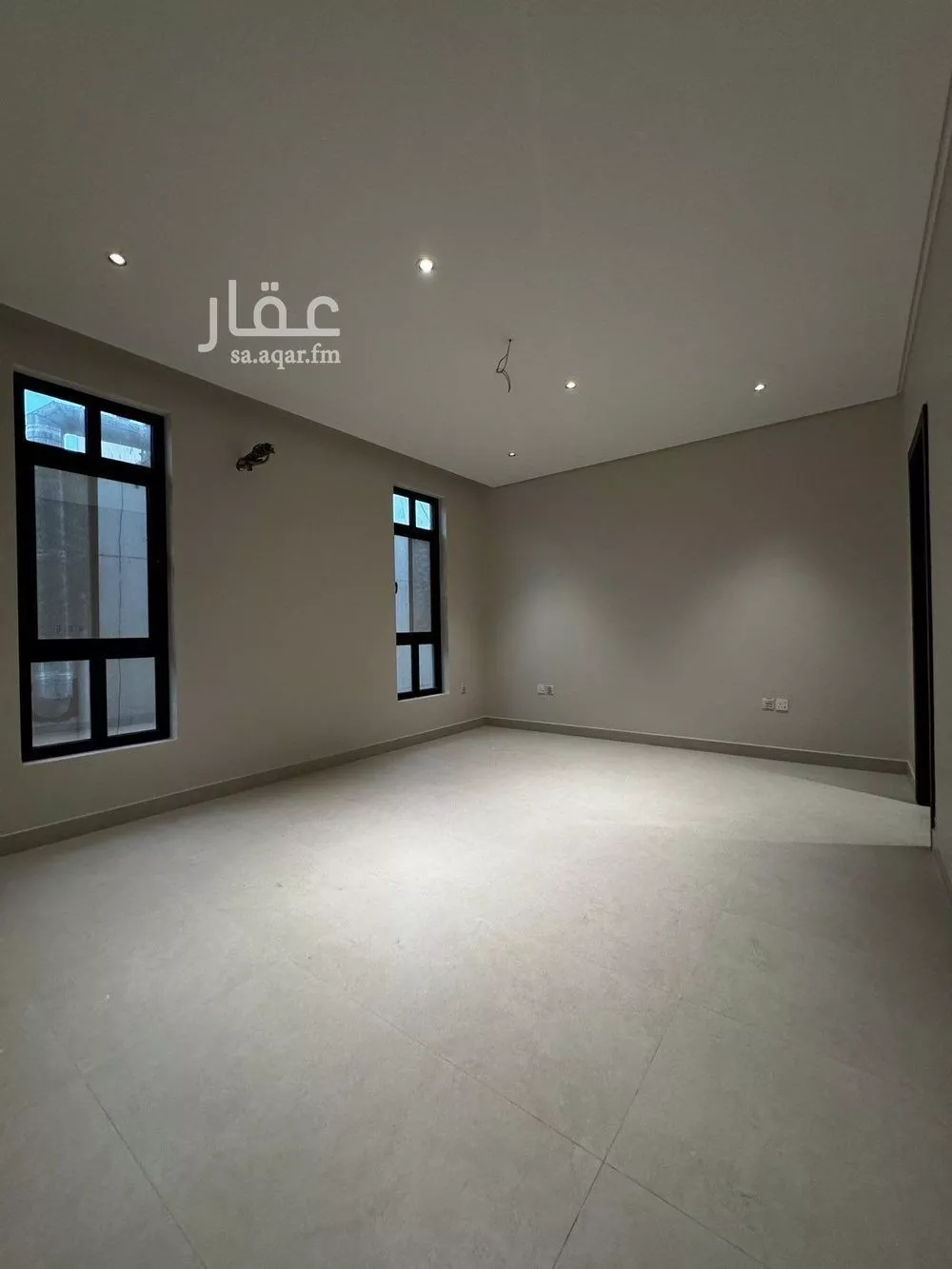 شقة 5 غرف في الصفا 4