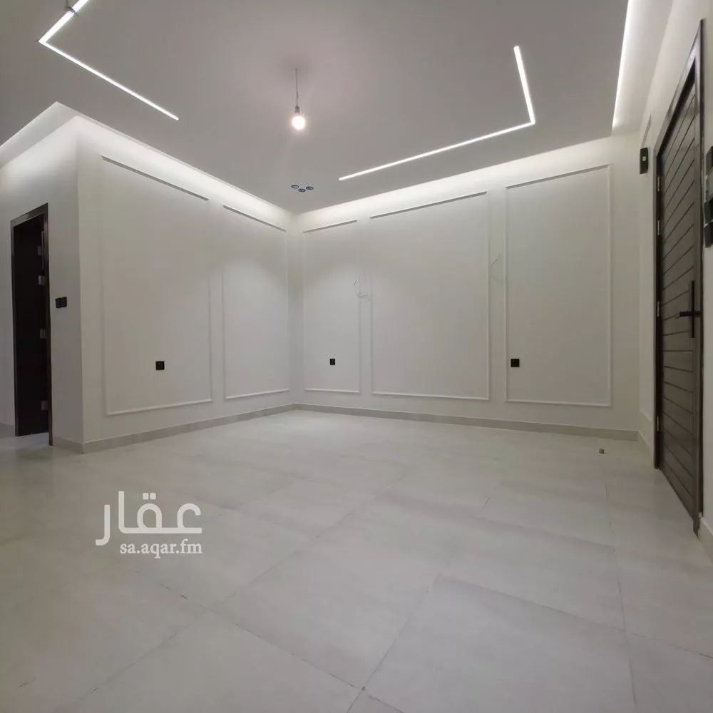 شقة 4 غرف في النخيل 2