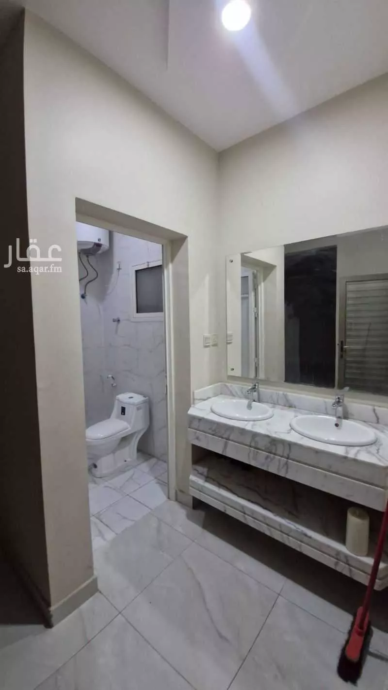 فيلا 5 غرف في الشعلة 4