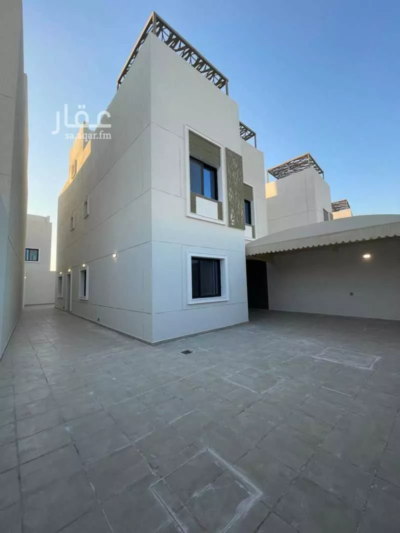 4 bedroom villa in Ash Sharq, Eastern Province 4