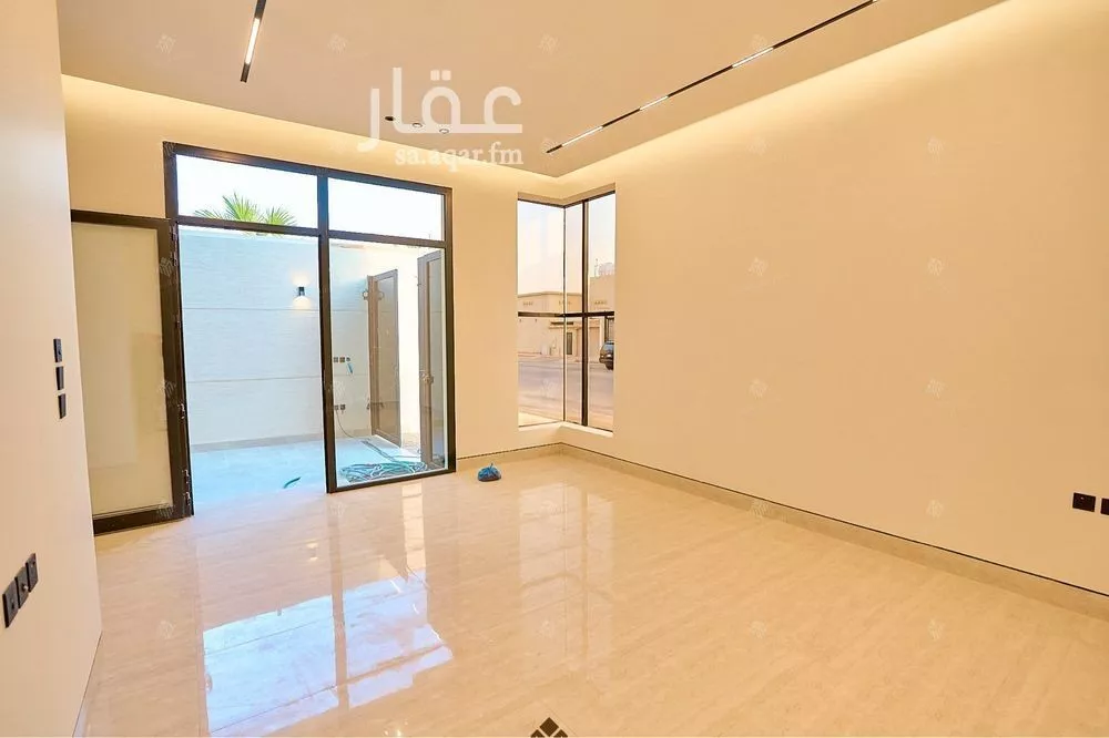 فيلا 5 غرف في المهدية 5