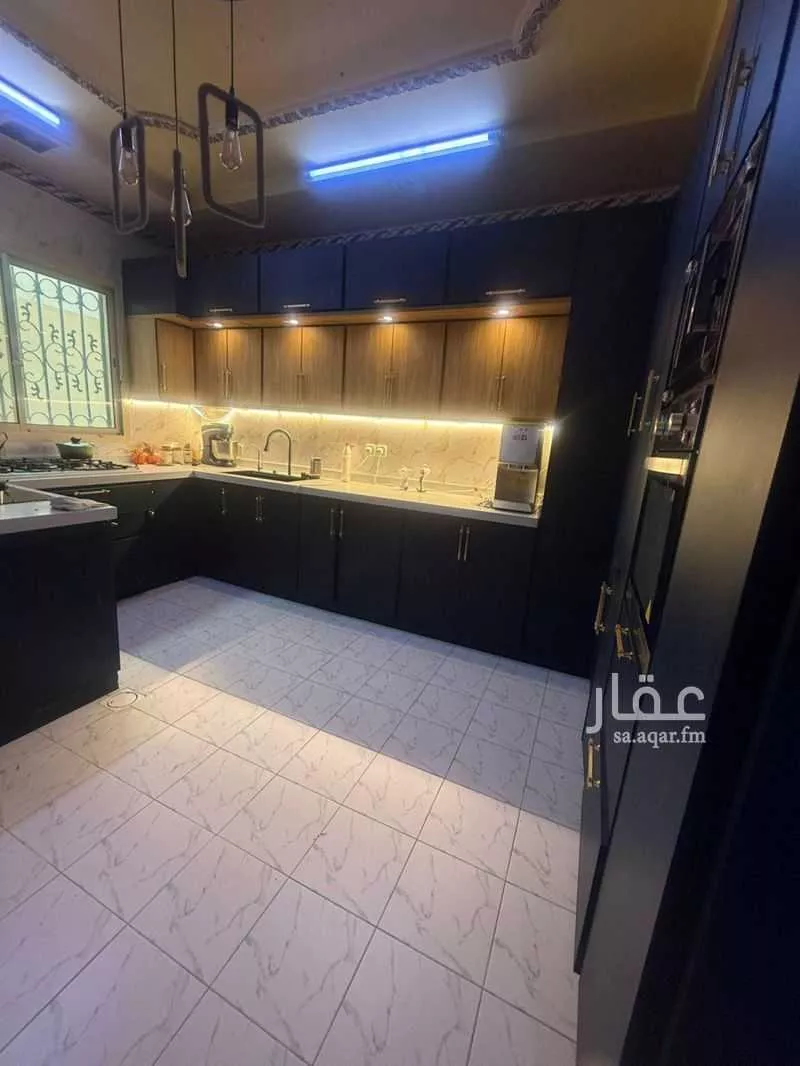 فيلا 7 غرف في اليرموك 4