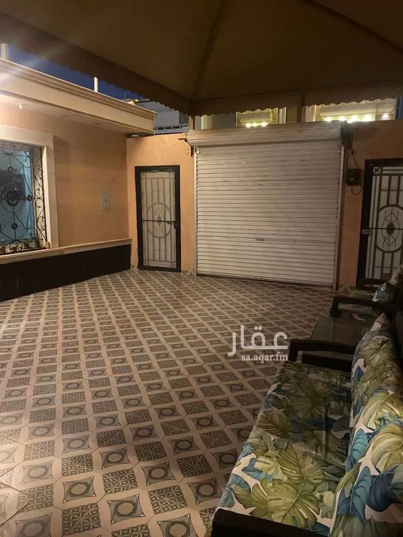 فيلا 12 غرف في الرمال 4