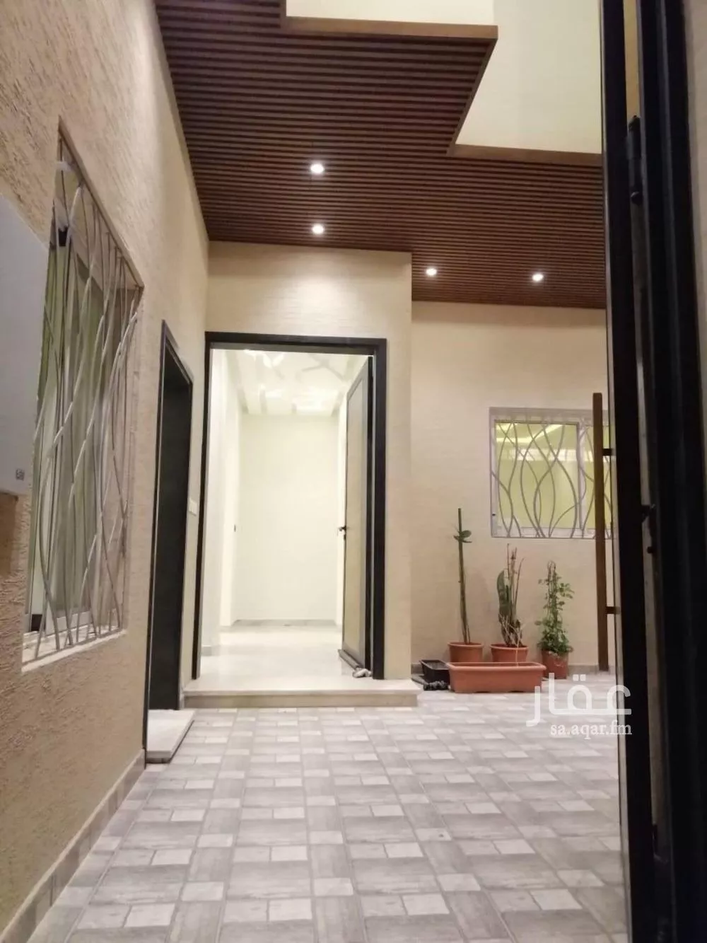 فيلا 6 غرف في النرجس 5