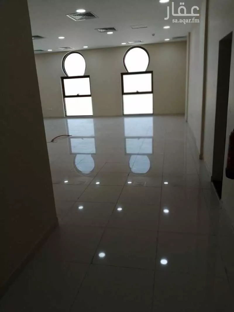 office in East Beach, Eastern Province 4