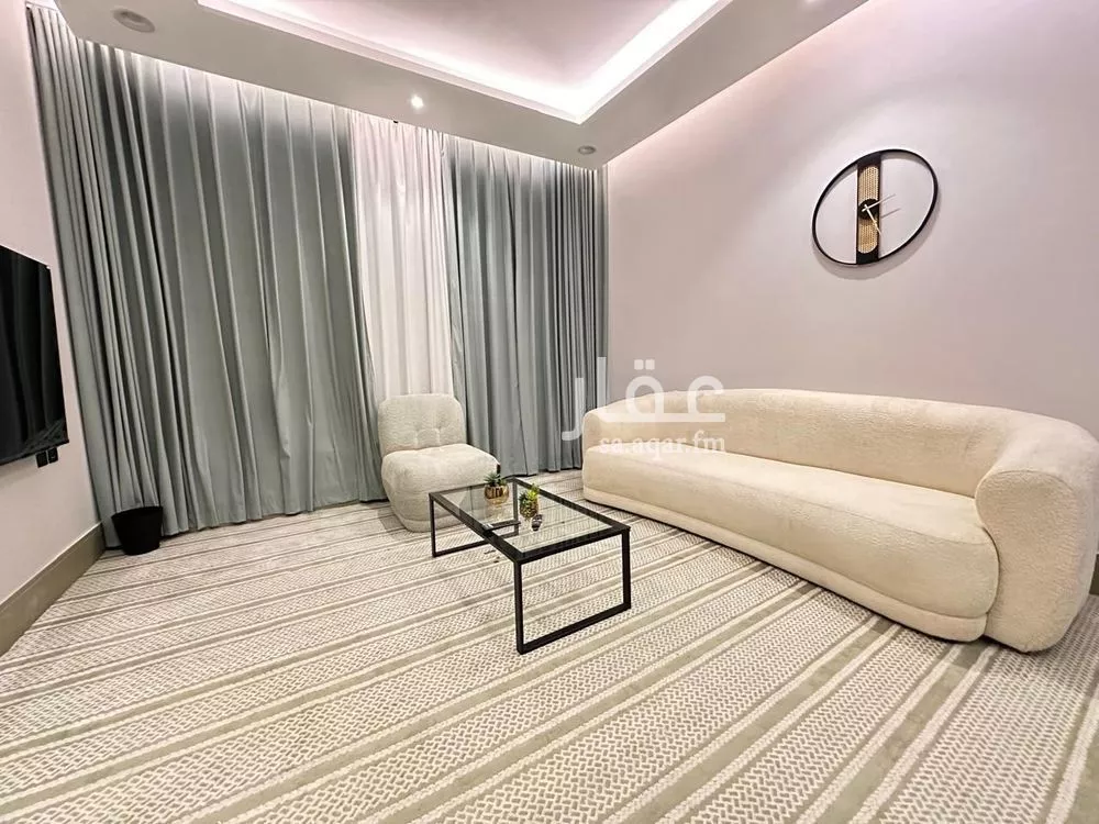 شقة 1 غرف في العقيق 4