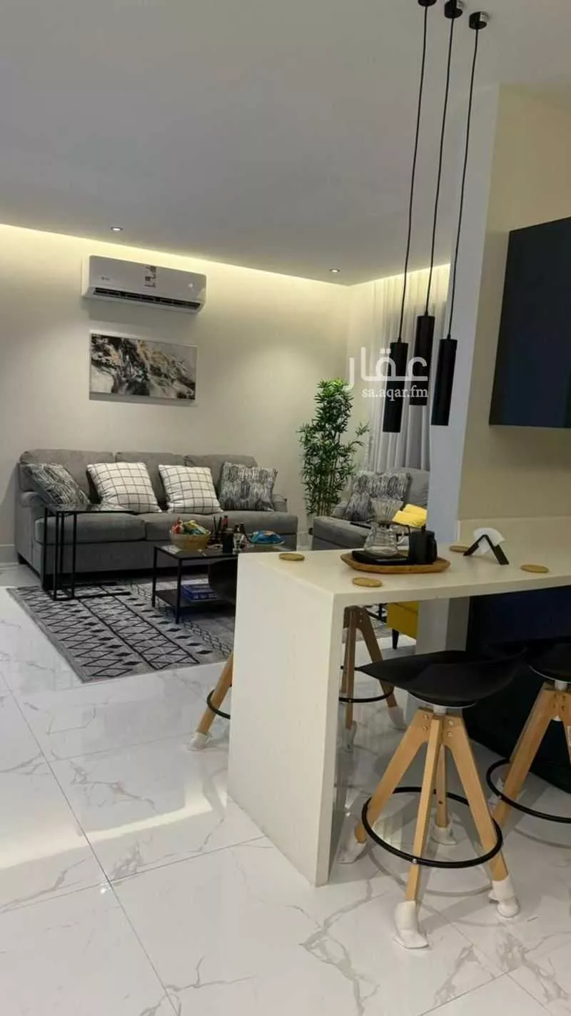 شقة 2 غرف في الحمرا 1