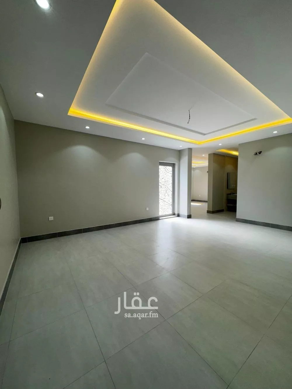 شقة 6 غرف في النزهة 3