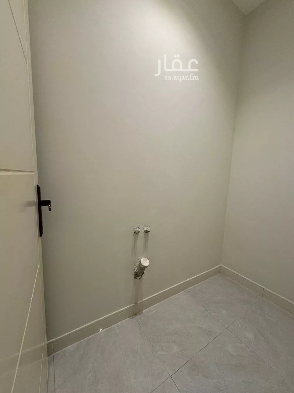 شقة 5 غرف في النخيل 3