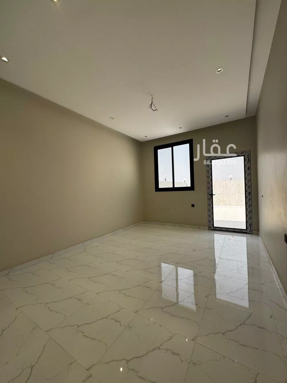 شقة 4 غرف في الصفا 5