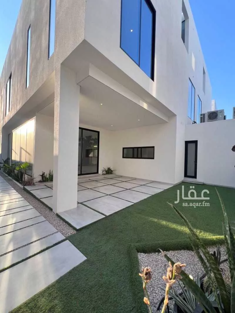 فيلا 4 غرف في الصدفة 2