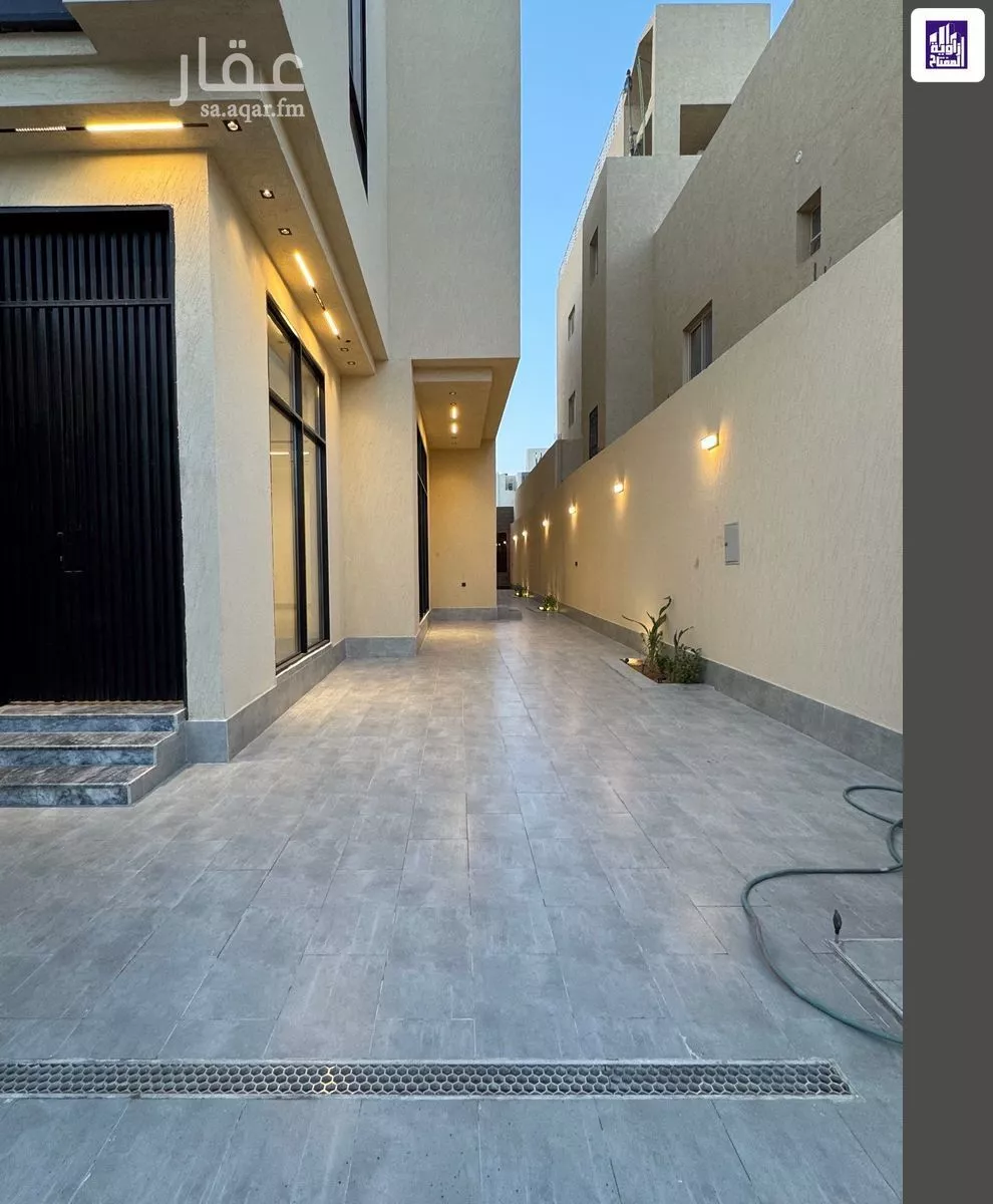 فيلا 4 غرف في النرجس 2