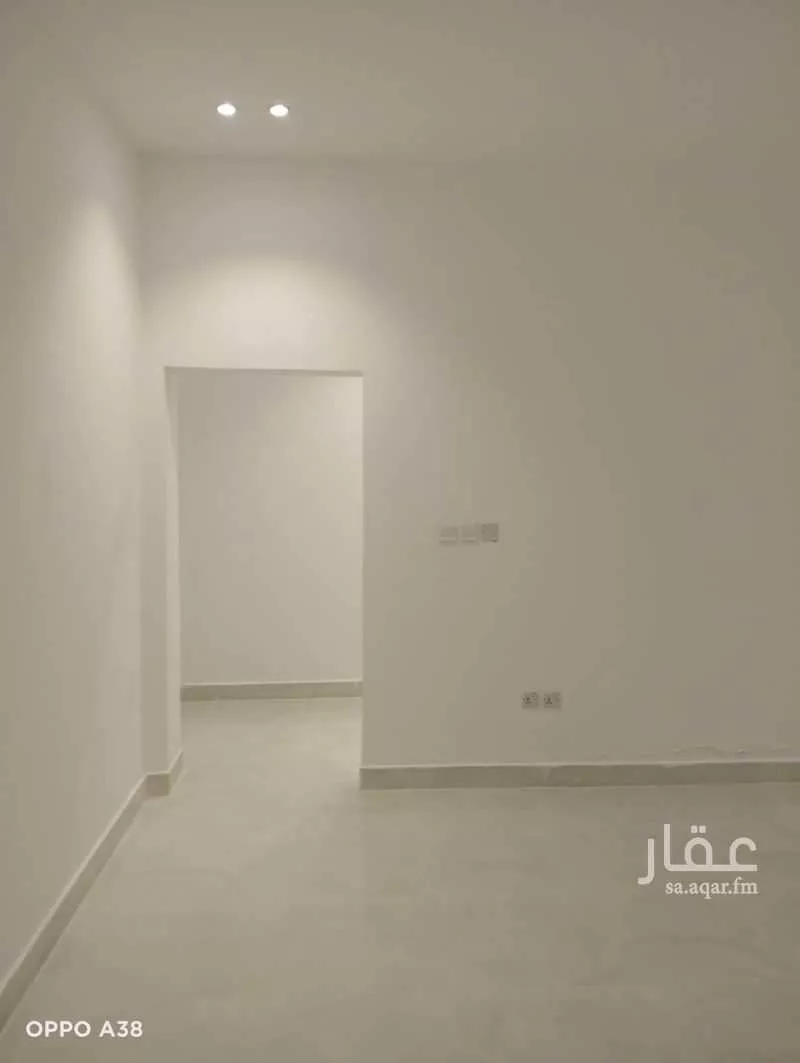 مكتب 600 م² في العقيق 3