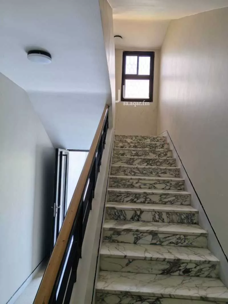 13 bedroom villa in Al Fakhriyah, Riyadh 8