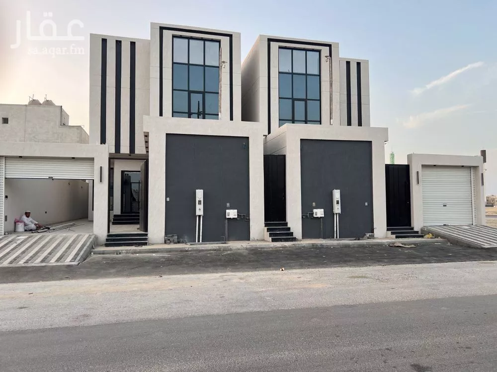 8 bedroom villa in Dahiat King Fahd 3