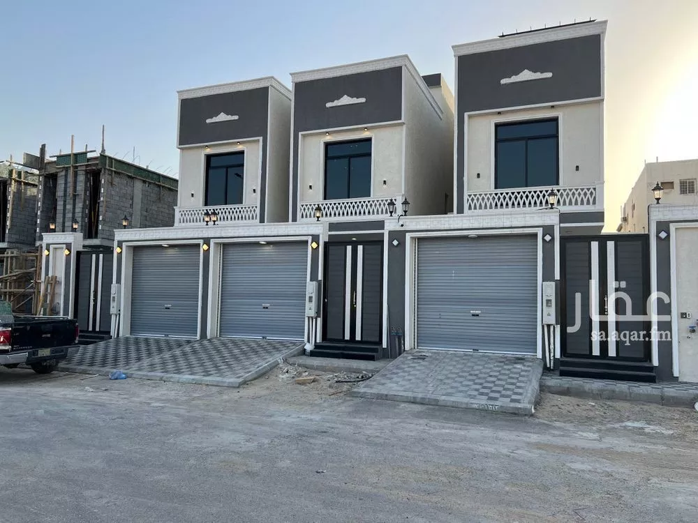 فيلا 6 غرف في ضاحية الملك فهد 2