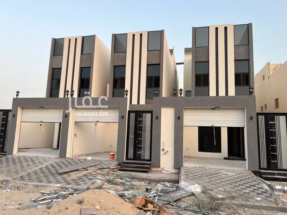 فيلا 5 غرف في ضاحية الملك فهد 1