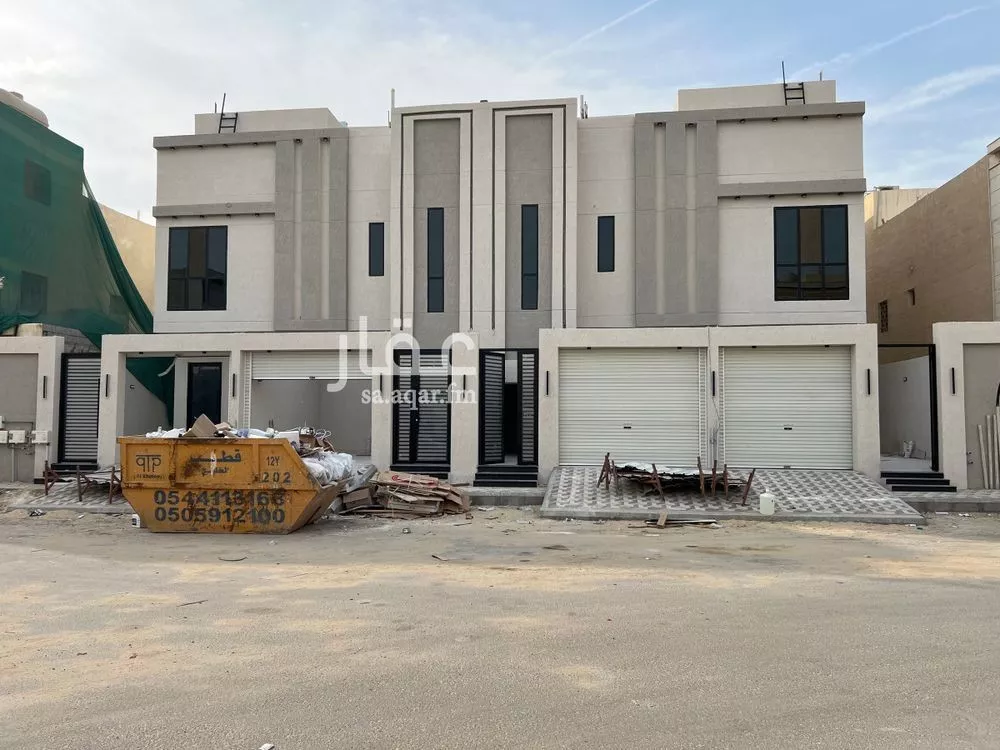 شقة 5 غرف في ضاحية الملك فهد 1