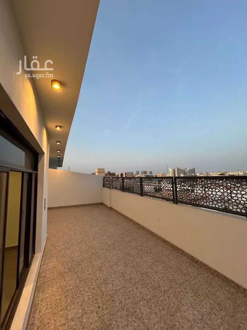 شقة 4 غرف في الحمراء 1