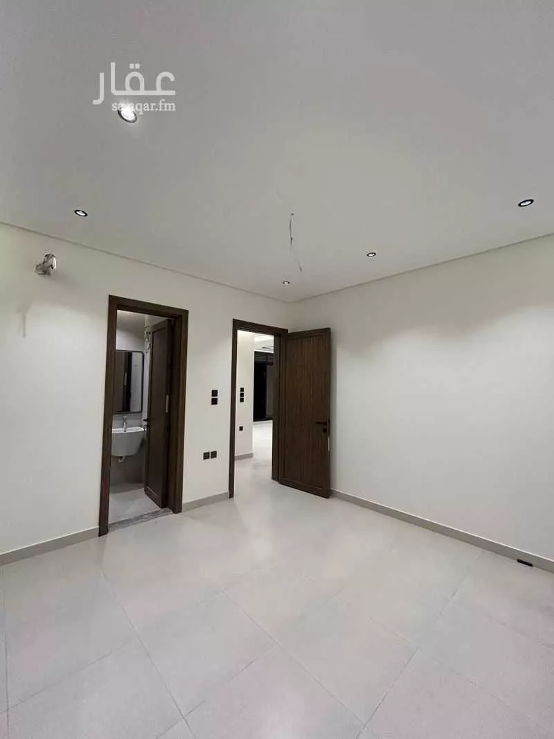 2 bedroom apartment in Al Sharafiyah 5