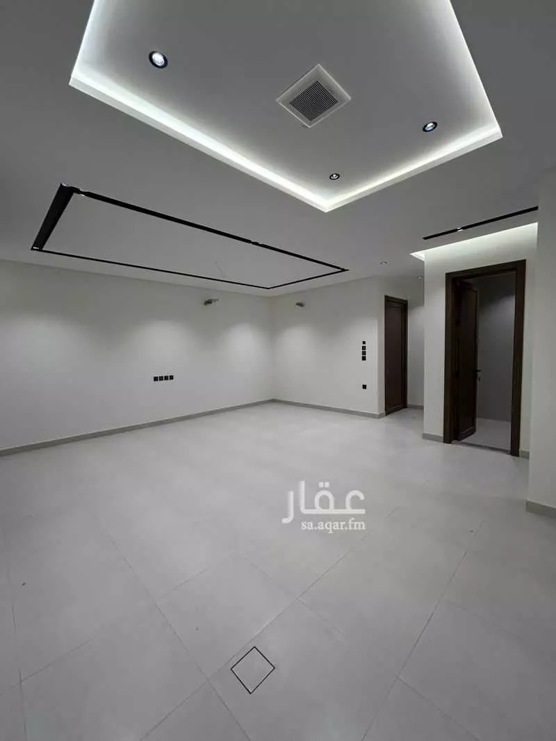 2 bedroom apartment in Al Sharafiyah 3