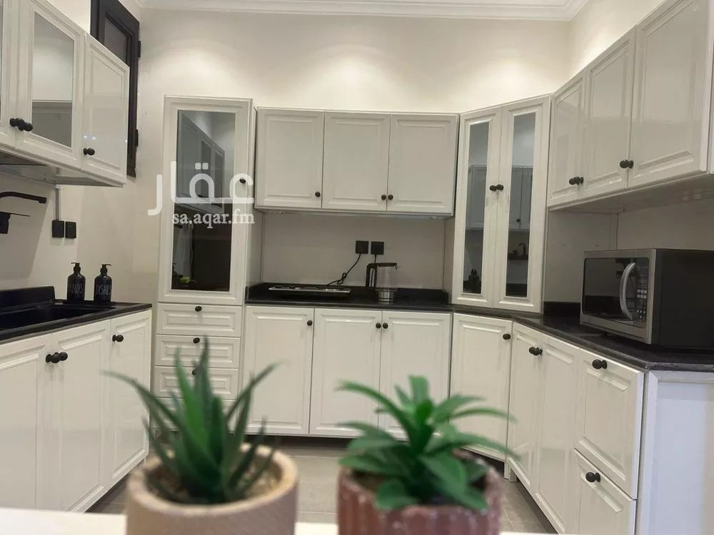 3 bedroom apartment in Al Malqa 1