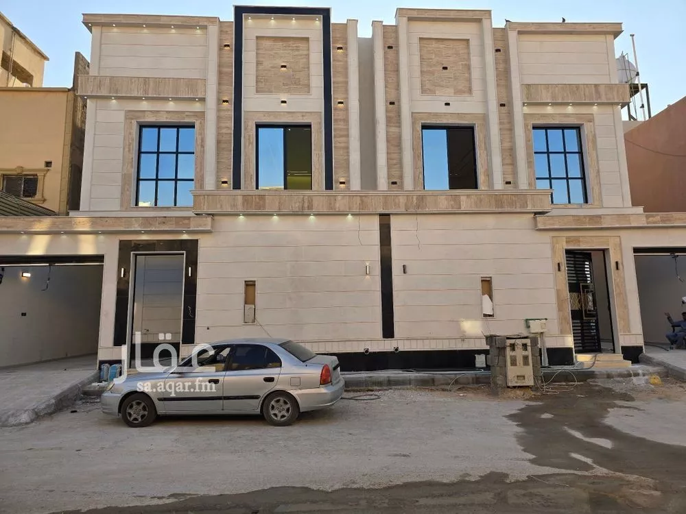 6 bedroom villa in Al Uraija Al Gharbiyah 1