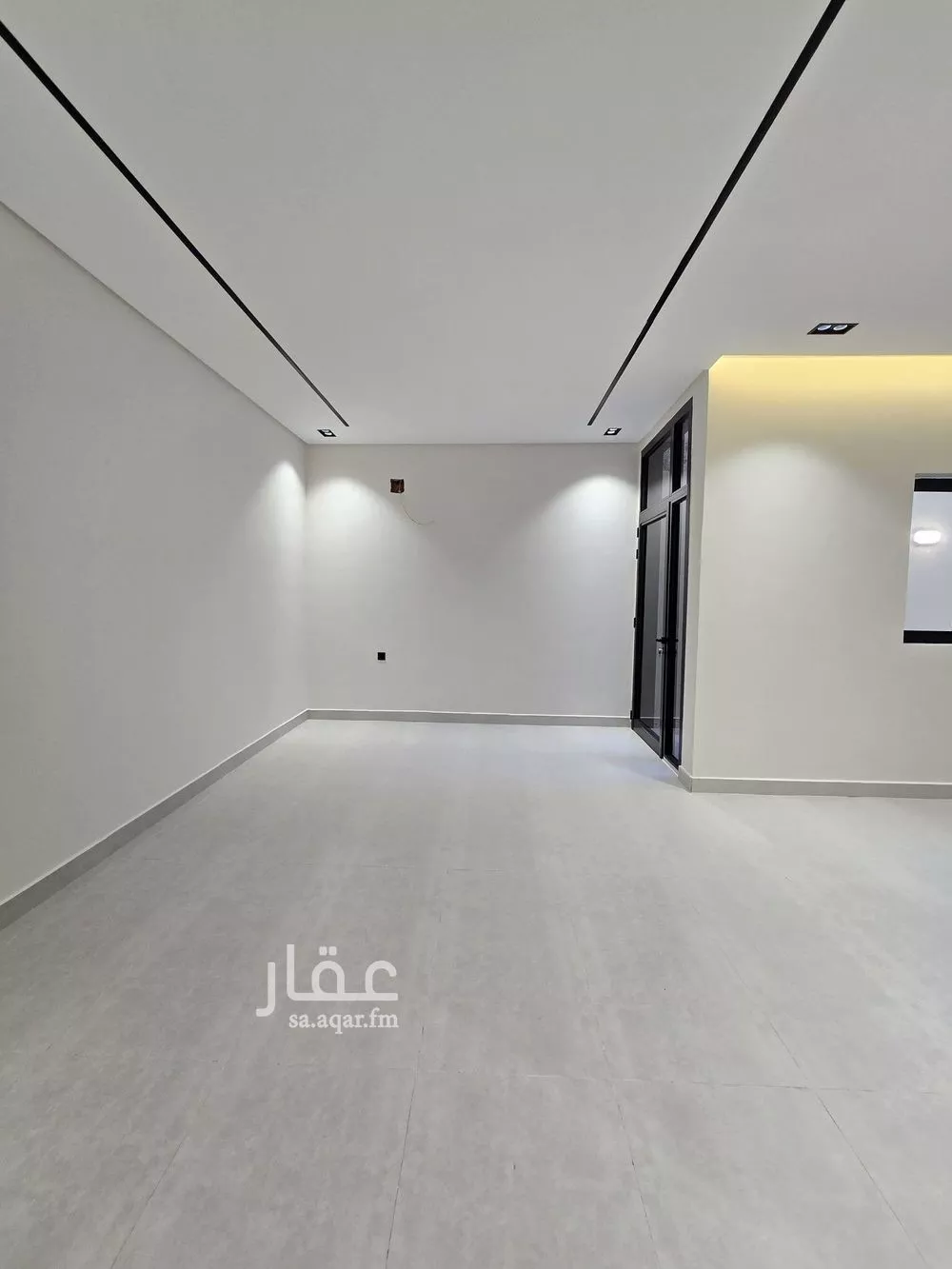 دور 4 غرف في السويدي 5