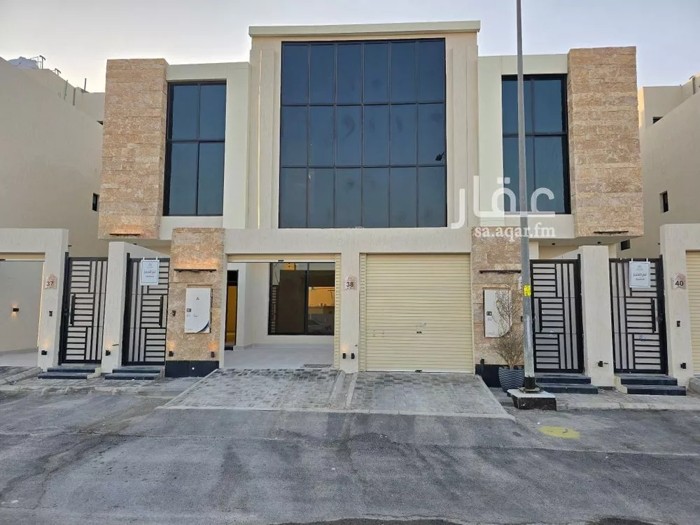 فيلا 6 غرف في عكاظ 2