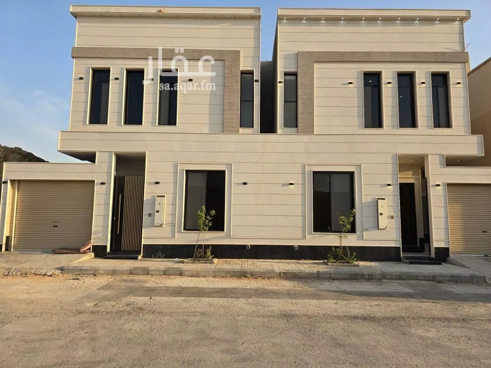 6 bedroom villa in Dhahrat Laban 2
