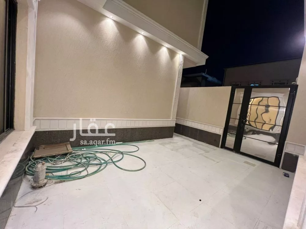 فيلا 6 غرف في ظهرة لبن 3