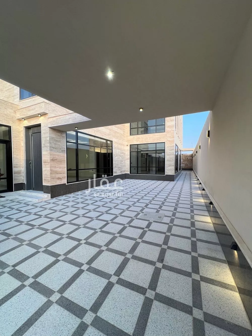 فيلا 6 غرف في المهدية 4