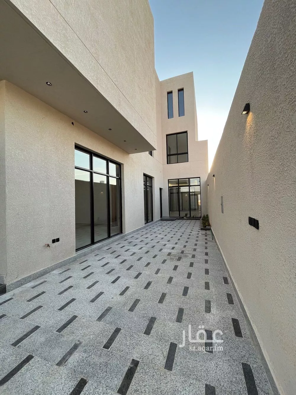 فيلا 5 غرف في المهدية 5