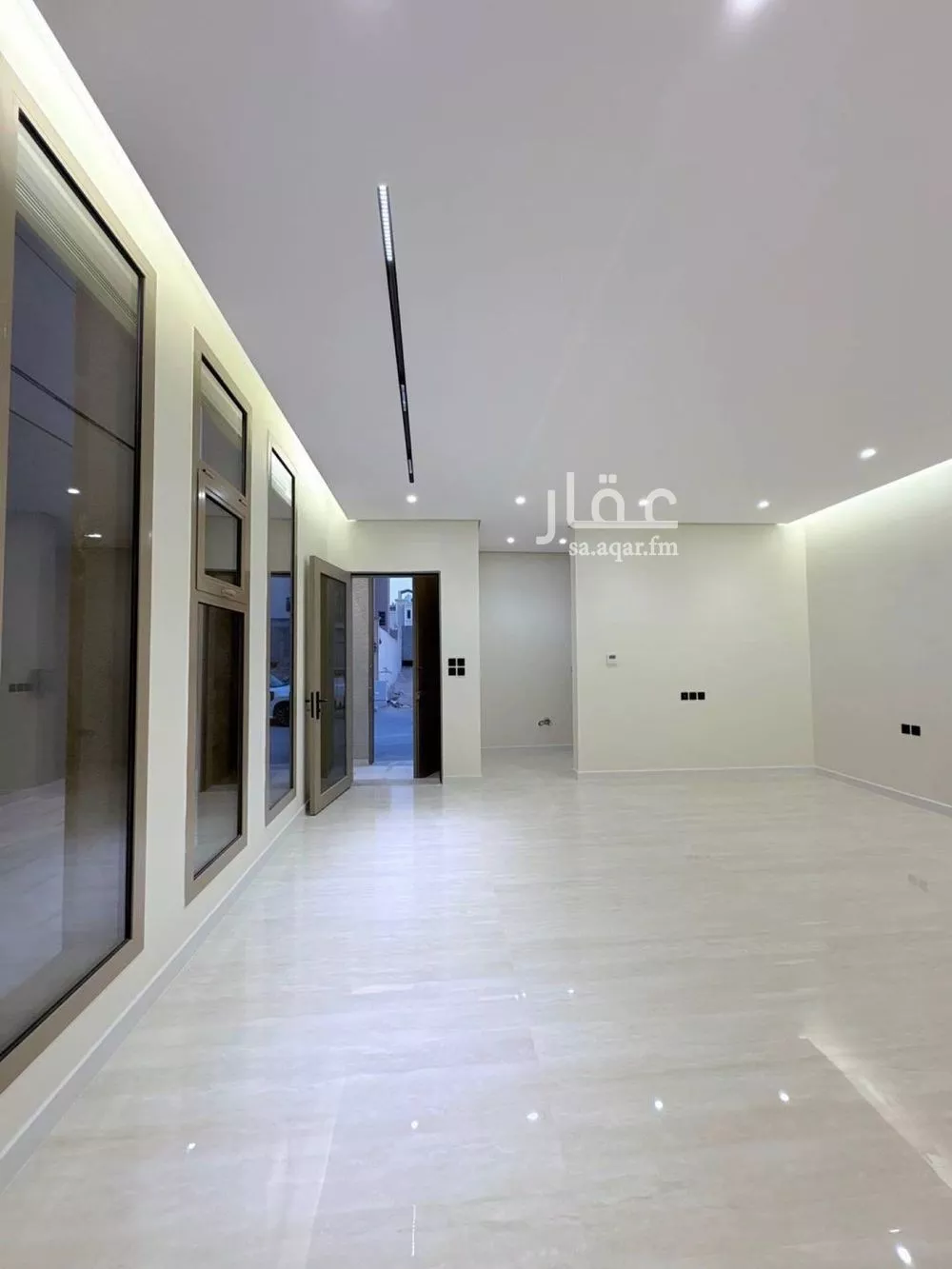 فيلا 6 غرف في المهدية 5