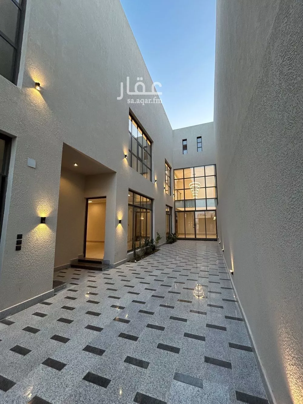 فيلا 6 غرف في المهدية 5