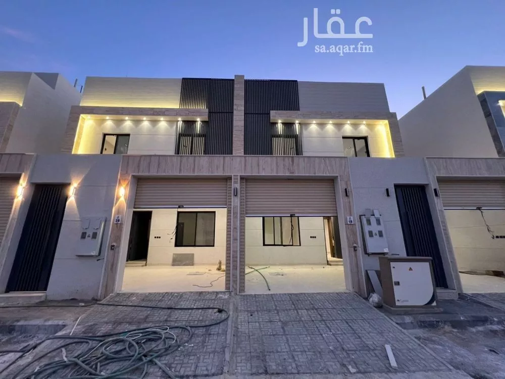 فيلا 5 غرف في عكاظ 1