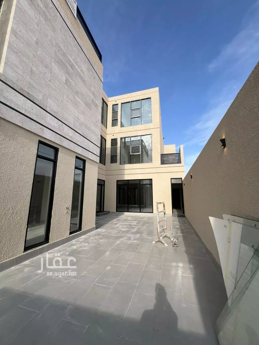 فيلا 6 غرف في المهدية 5