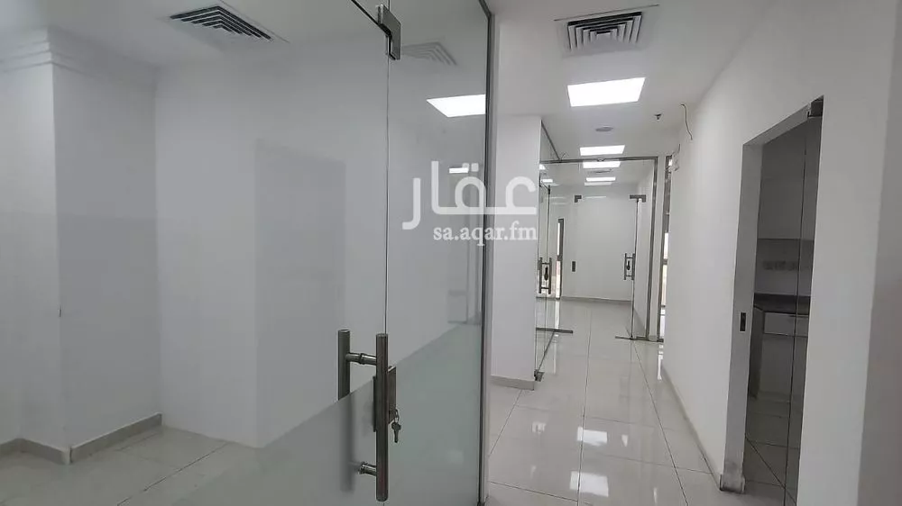 2 bedroom office in Al Corniche, Eastern Province 2