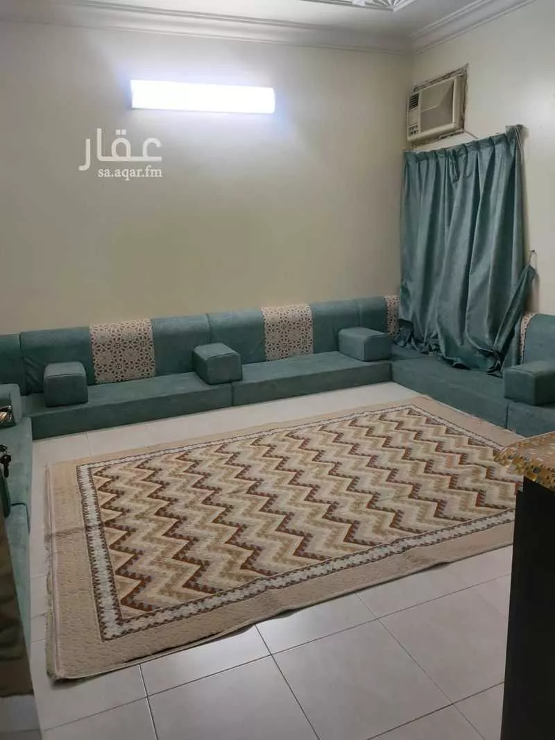 شقة 4 غرف في النظيم 3