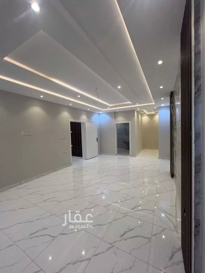 شقة 5 غرف في الملك فهد 2