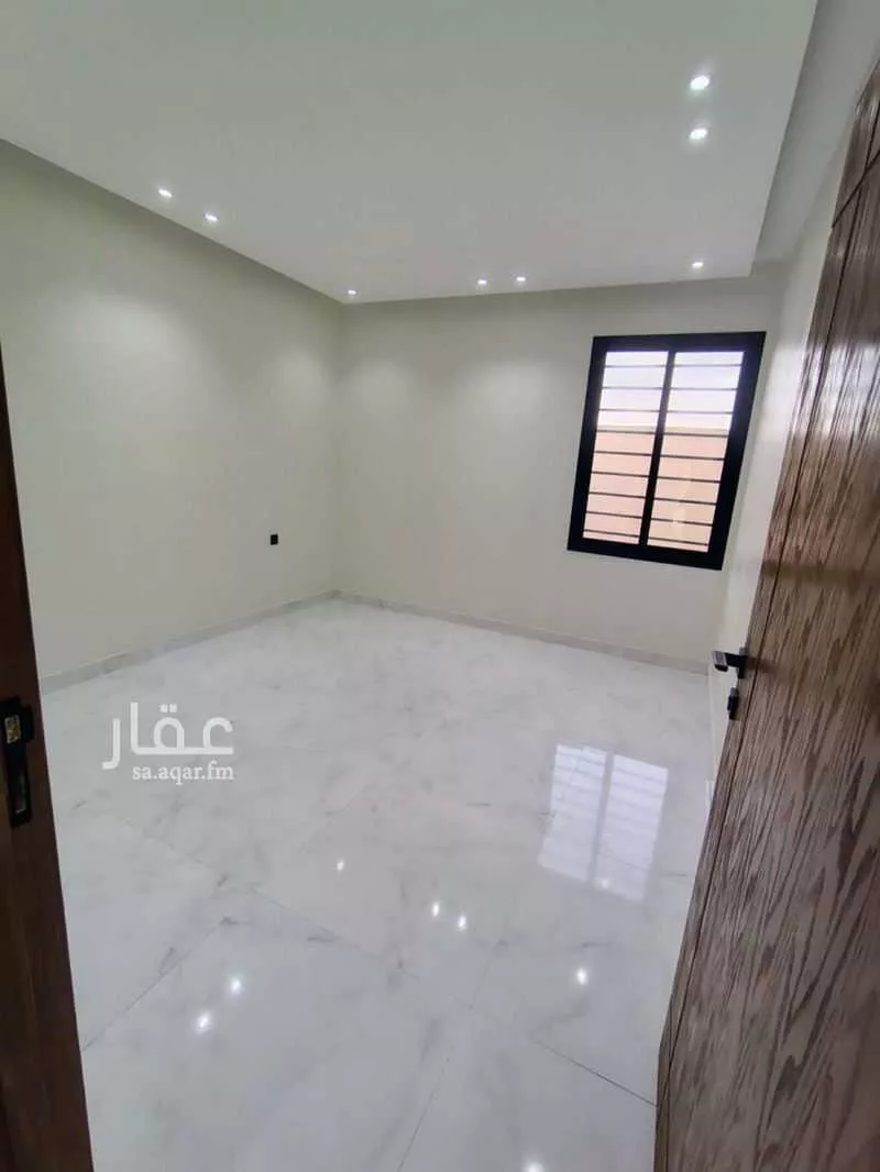 3 bedroom floor in Okaz 5