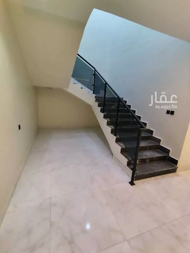 3 bedroom floor in Okaz 1