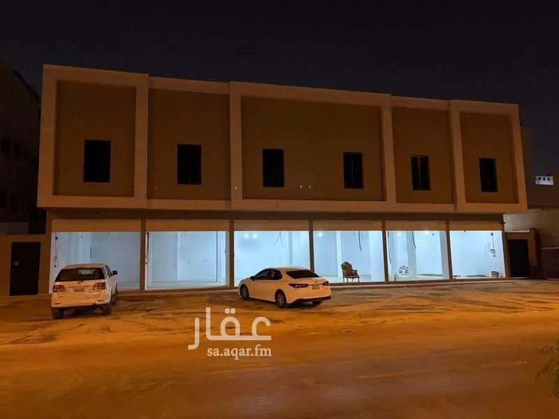 عمارة 900 م² في عكاظ