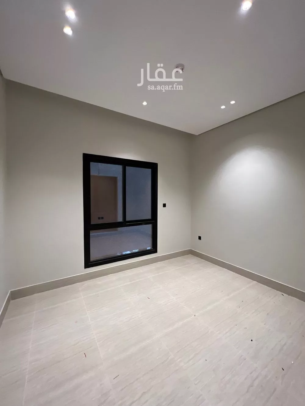 شقة 3 غرف في الرمال 5