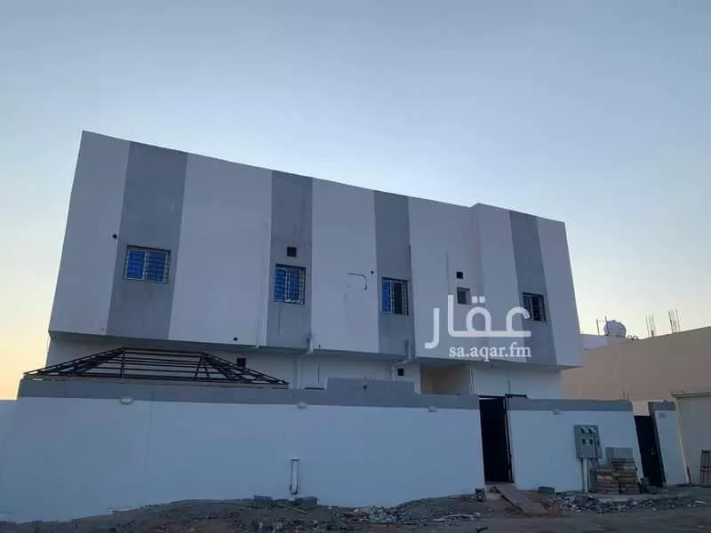 عمارة 309 م² في المطار